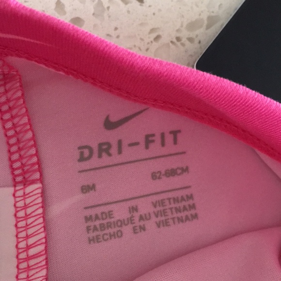 Nike Infant Dri-Fit Pink Set - Picture 6 of 6